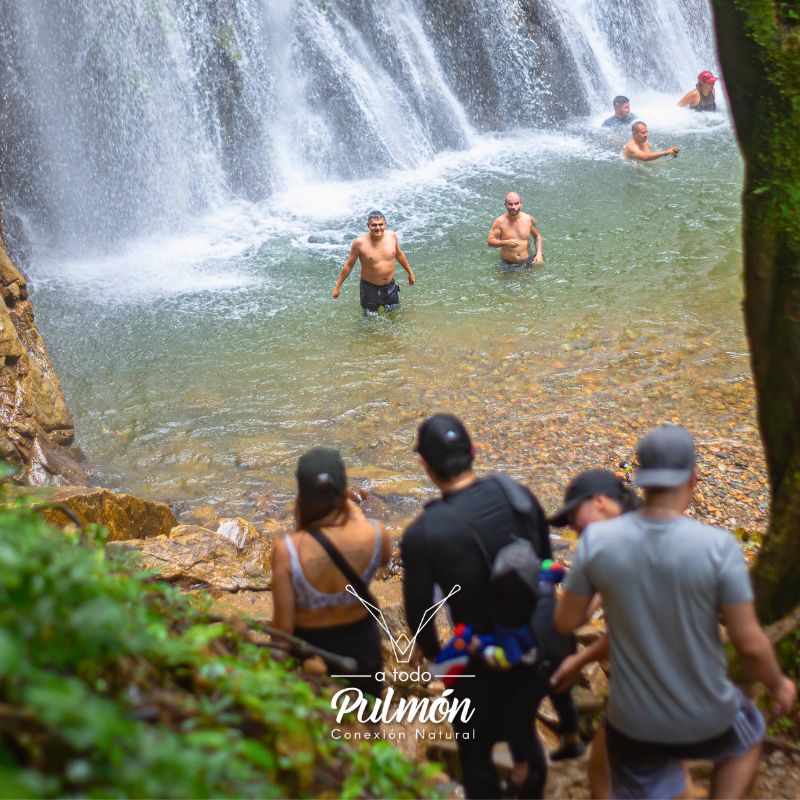 Senderos entre charcos y cascadas